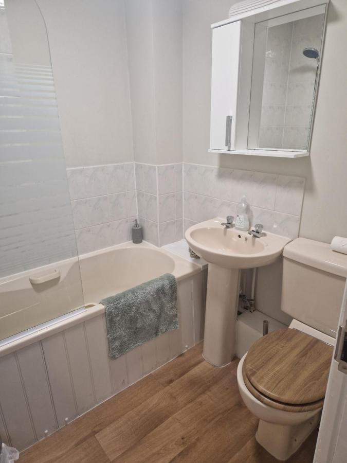 The Bosville Arms Rudston Екстериор снимка