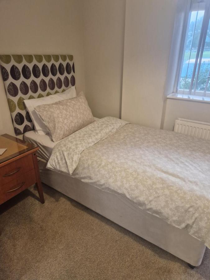 The Bosville Arms Rudston Екстериор снимка
